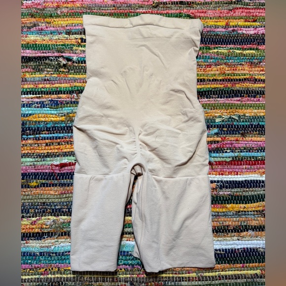 Spanx High-Waisted Mid-Thigh Shaper Shorts – Size XL - Picture 5 of 5